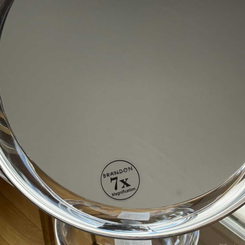 NEW-VANITY MIRROR- High Quality, 7x and Regular View. - Picture 2 of 5